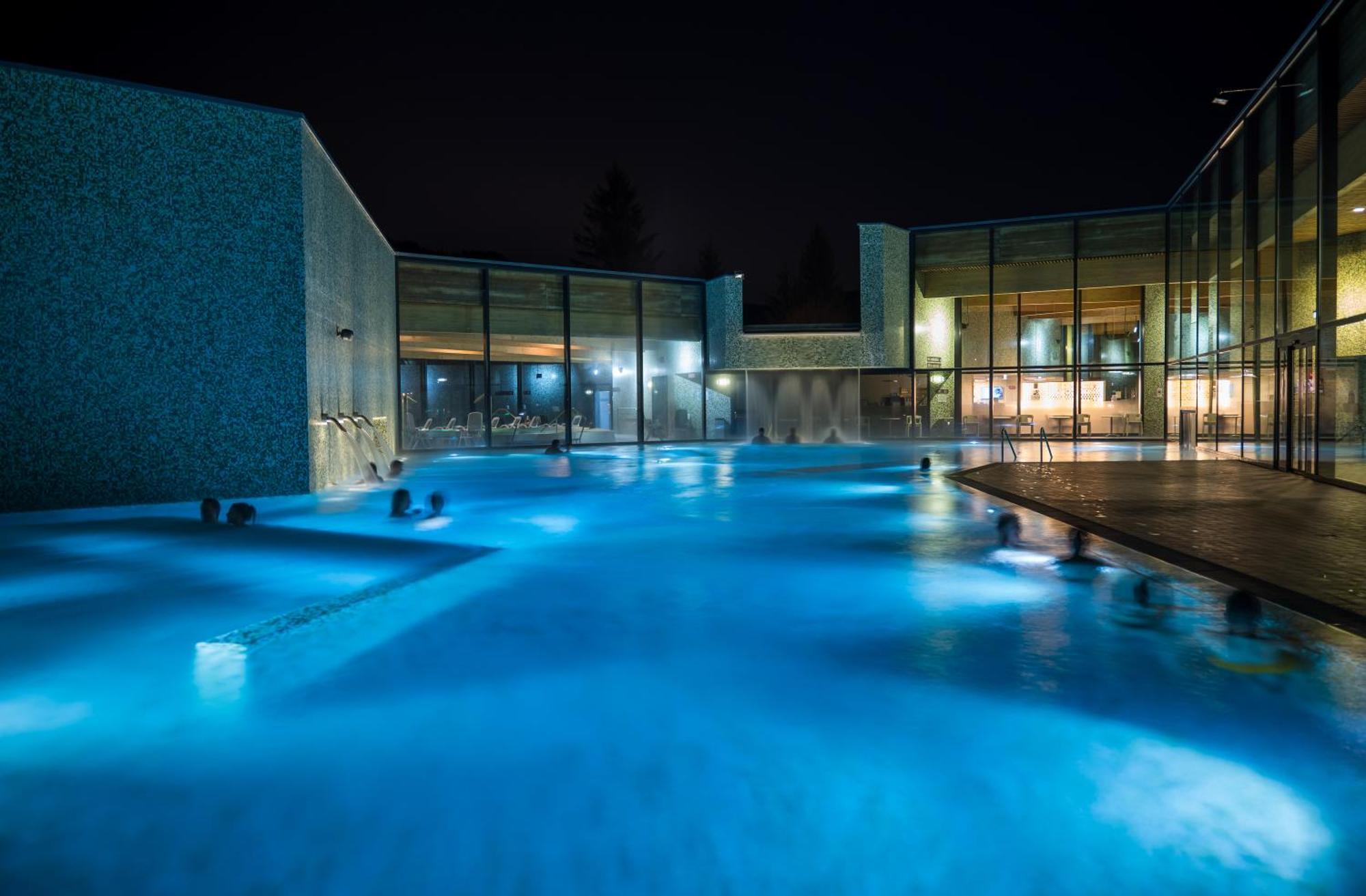 Hotel Cailler & Bains De La Gruyere Charmey Exterior photo