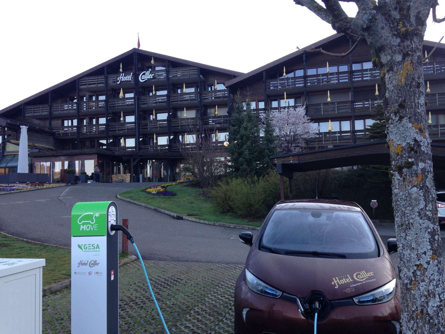 Hotel Cailler & Bains De La Gruyere Charmey Exterior photo
